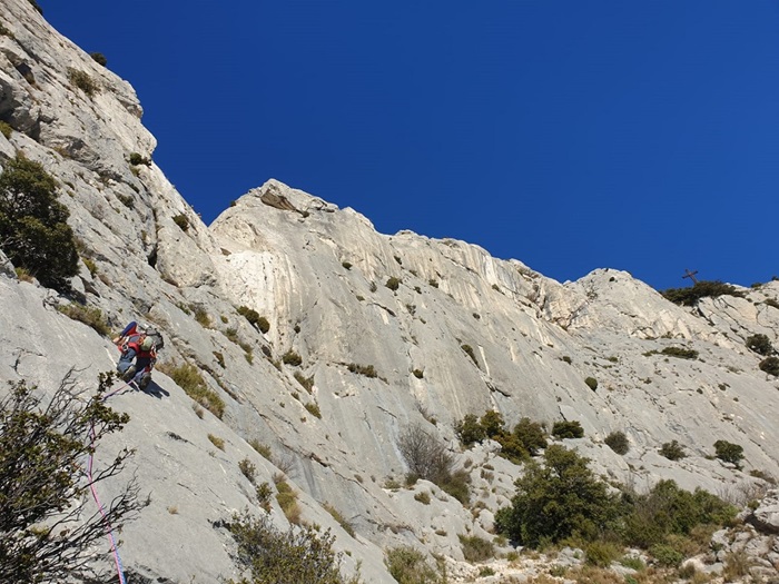 Montagne Sainte-Victoire, voie `La commande`, dernières longueurs