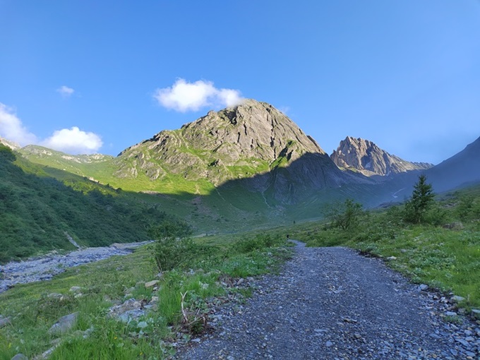 Tete de Balme sous la Pierra Menta, Vanoise, approche